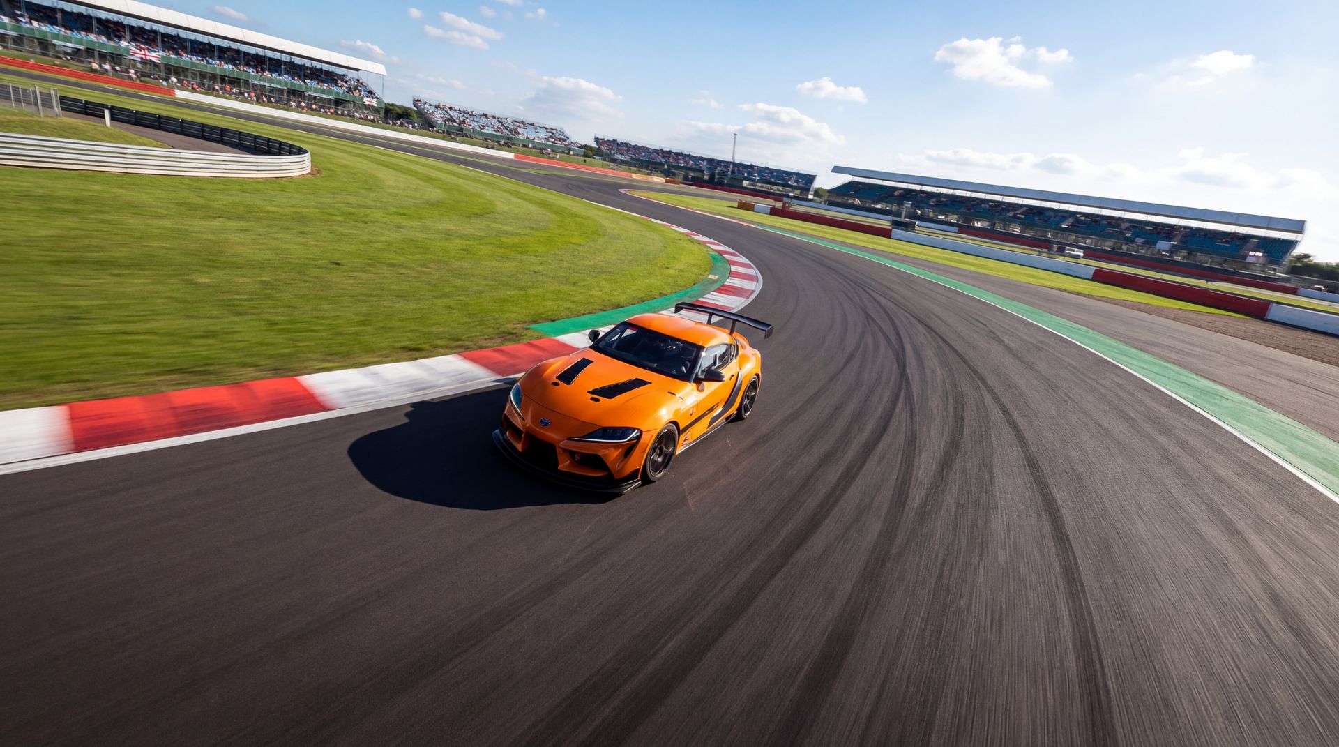 小蓝视频精选视频：丰田GR86漂移改装从零开始视频教程