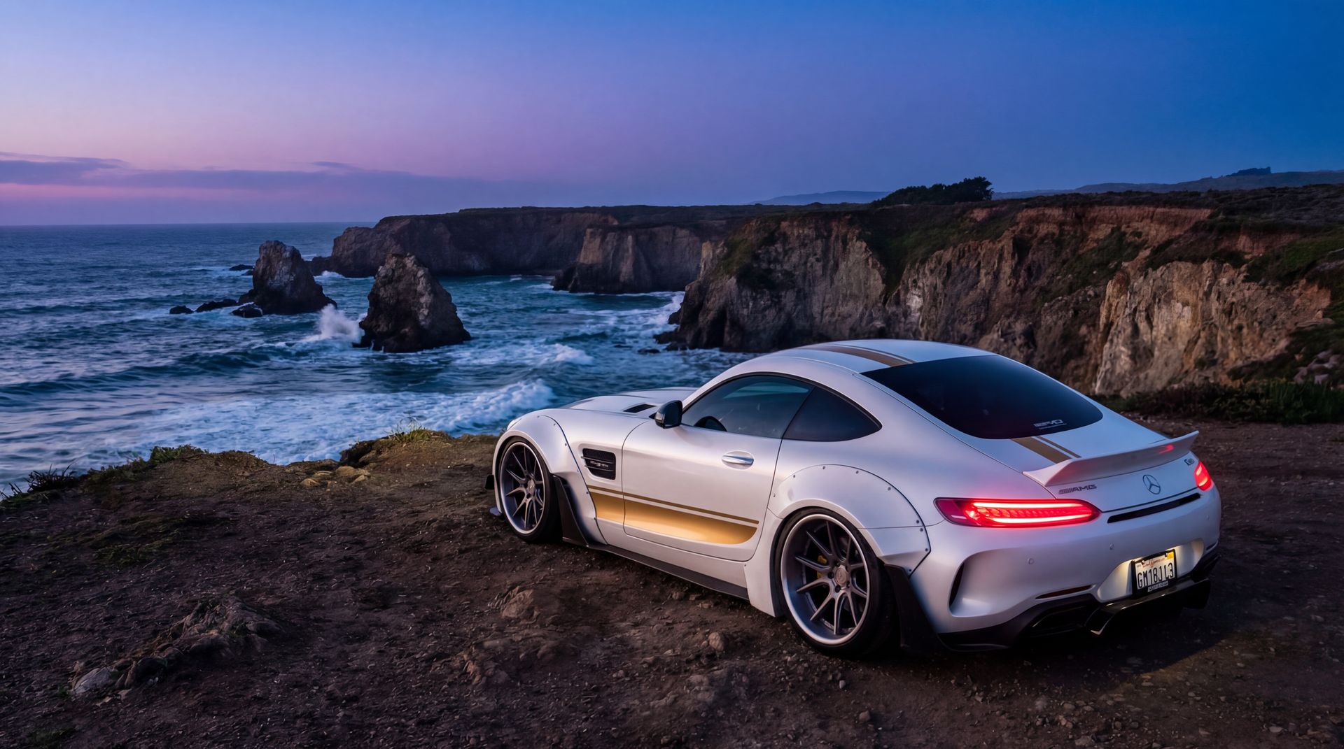 小蓝视频精选视频：奔驰AMG GT Black Series深度测评